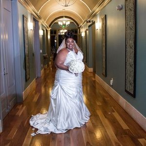 Beautiful Allure Bridal Gown